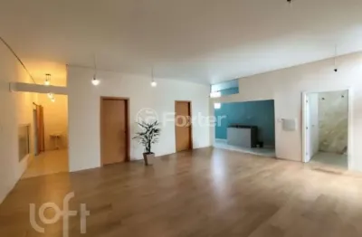 Casa com 6 quartos à venda na Rua Sotero dos Reis, 220, Passo das Pedras, Porto Alegre, 330 m2 por R$ 990.000