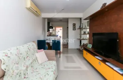 Casa com 2 quartos à venda na Rua Santa Júlia, 55, Olaria, Canoas, 65 m2 por R$ 300.000