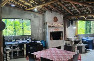Casa com 4 quartos à venda na Rua Patas de Vacas, 93, Madri, Palhoça, 250 m2 por R$ 1.750.000
