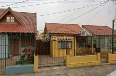 Casa com 3 quartos à venda na Rua Irmão Weibert, 41, Vila João Pessoa, Porto Alegre, 116 m2 por R$ 799.000