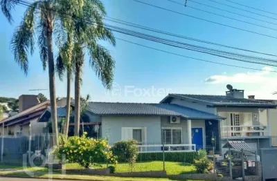 Casa com 3 quartos à venda na Rua Lindolfo Scharlau, 149, Pinheiro, São Leopoldo, 206 m2 por R$ 998.000