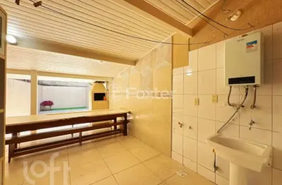 Casa com 4 quartos à venda na Rua Felipe Noronha, 100, Cristo Redentor, Porto Alegre, 141 m2 por R$ 735.000