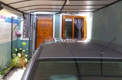 Casa com 2 quartos à venda na Rua Colibris, 136, Jardim Algarve, Alvorada, 87 m2 por R$ 227.000