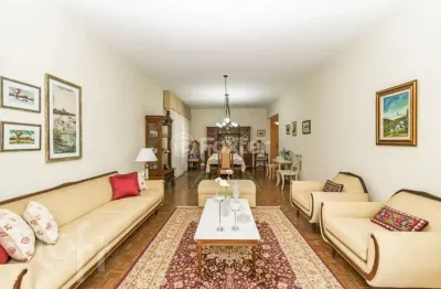 Apartamento com 3 quartos à venda na Avenida Independência, 658, Independência, Porto Alegre, 217 m2 por R$ 880.000