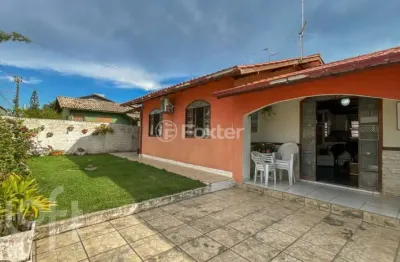 Casa com 3 quartos à venda na Rua Isidoro Garcez, 58, Rio Tavares, Florianópolis, 116 m2 por R$ 1.735.000