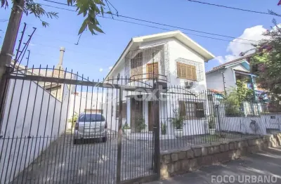 Casa com 3 quartos à venda na rua vera cruz, 391, vila ipiranga, porto alegre, 147 m2 por r$ 1.190.000