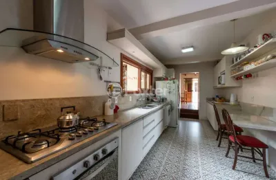 Casa com 5 quartos à venda na rua mutualidade, 48, santa tereza, porto alegre, 422 m2 por r$ 950.000