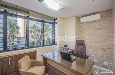Sala comercial com 1 sala à venda na avenida independência, 1125, independência, porto alegre, 45 m2 por r$ 270.000