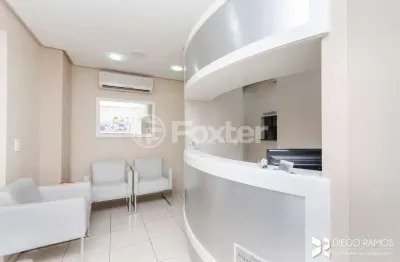 Sala comercial com 6 salas à venda na rua felipe camarão, 751, rio branco, porto alegre, 101 m2 por r$ 266.000