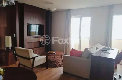 Flat com 2 quartos à venda na avenida borges de medeiros, 3120, praia de belas, porto alegre, 58 m2 por r$ 720.000