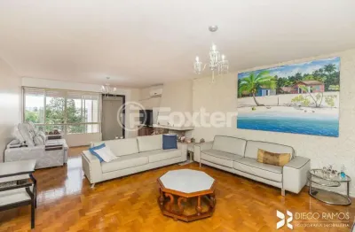 Casa com 4 quartos à venda na rua matias josé bins, 496, três figueiras, porto alegre, 400 m2 por r$ 2.300.000