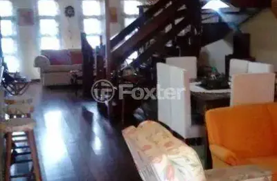 Casa com 3 quartos à venda na avenida guarujá, 140, guarujá, porto alegre, 235 m2 por r$ 750.000