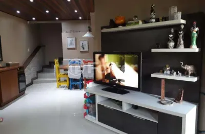 Casa com 4 quartos à venda na avenida professor oscar pereira, 6842, cascata, porto alegre, 250 m2 por r$ 580.000