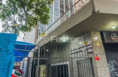 Sala comercial à venda na rua sarmento leite, 246, centro histórico, porto alegre, 218 m2 por r$ 111.150