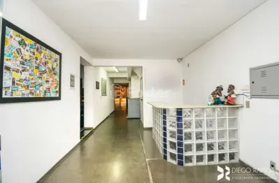 Barracão / galpão / depósito à venda na rua felizardo, 74, jardim botânico, porto alegre, 396 m2 por r$ 1.300.000