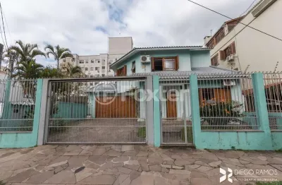 Casa com 6 quartos à venda na rua ari barroso, 295, sarandi, porto alegre, 240 m2 por r$ 980.000