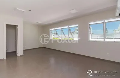 Sala comercial com 1 sala à venda na rua visconde do herval, 1097, menino deus, porto alegre, 31 m2 por r$ 290.000