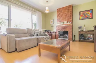 Casa com 3 quartos à venda na rua abílio miller, 364, jardim itu sabará, porto alegre, 136 m2 por r$ 620.000