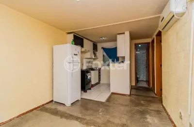 Apartamento com 2 quartos à venda na beco pedro rodrigues bittencourt, 145, vila nova, porto alegre, 38 m2 por r$ 120.000
