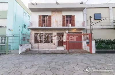 Casa com 4 quartos à venda na rua botafogo, 1326, menino deus, porto alegre, 265 m2 por r$ 1.064.000