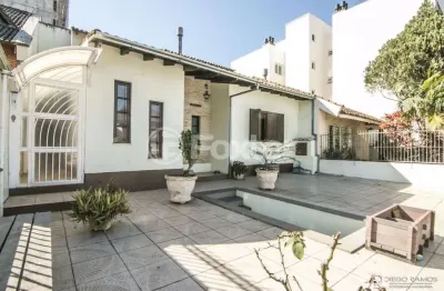 Casa comercial com 2 salas à venda na rua general pedro bittencourt, 253, passo da areia, porto alegre, 275 m2 por r$ 1.200.000