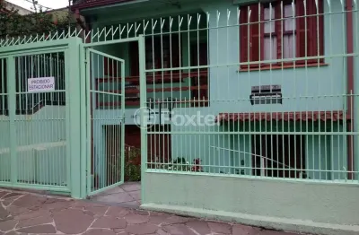 Casa comercial com 2 salas à venda na rua barão do amazonas, 1951, partenon, porto alegre, 180 m2 por r$ 690.000
