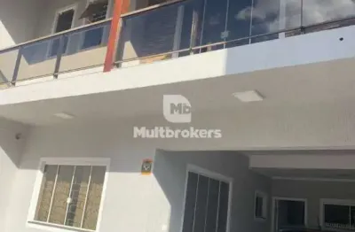 Casa com 3 quartos à venda na leonardo joão wieczorkowski, 194, iguaçu, araucária por r$ 690.000