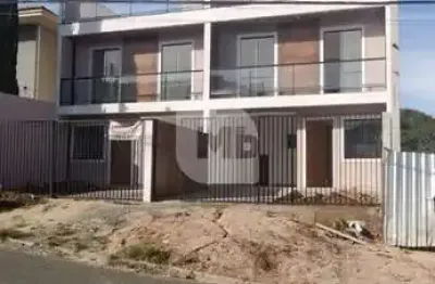 Casa com 3 quartos à venda na rua joão barwik, 413 1, cachoeira, curitiba por r$ 690.000