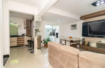 Casa em condomínio fechado com 3 quartos à venda na rua josé manoel voluz, 1080, pinheirinho, curitiba por r$ 650.000