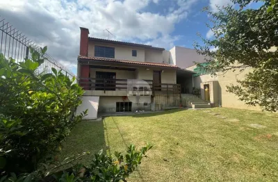 Casa com 4 quartos à venda na rua doutor sátilas do amaral camargo, 1167, tingui, curitiba por r$ 997.500