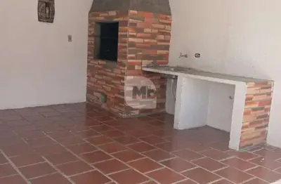 Casa com 3 quartos à venda na rua atílio pioto, 3440, jardim das américas, curitiba por r$ 450.000