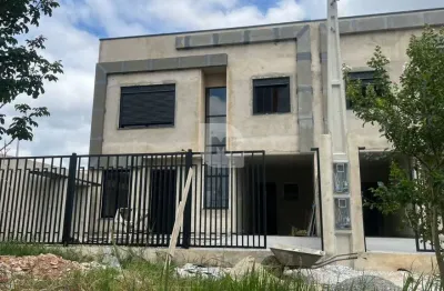 Casa com 3 quartos à venda na Rua Beija-flor, 67, Capela Velha, Araucária por R$ 650.000