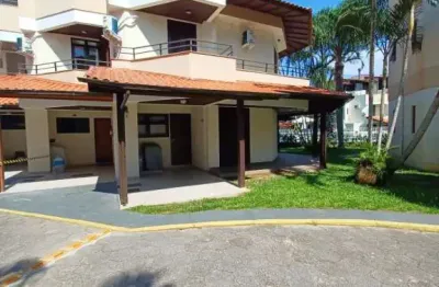 Sobrado triplex a venda de 04 dormitórios sendo 03 suítes na cachoeira do bom jesus-fpolis-sc