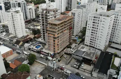 Apartamento sendo dois ou três dormitórios no centro de florianópolis, sc