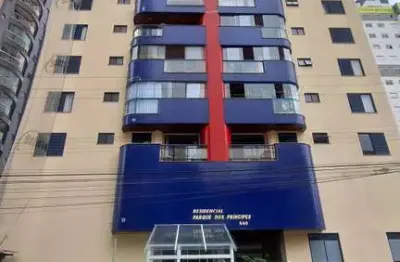 Apartamento mobiliado de 3 quartos sendo 1 suíte com banheira localizado em campinas - são josé - sc