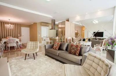 Apartamento mobiliado sendo 03 suítes no centro de balneário camboriú