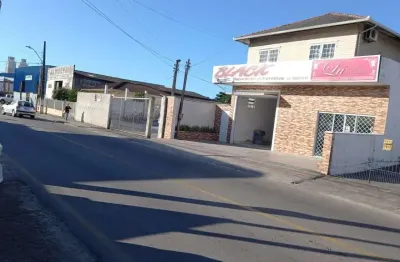 Excelente casa a venda com ponto comercial na geral caminho novo -palhoça -sc