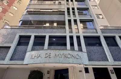 Apartamento 3 dormitórios / quadra mar / 2 vagas / balneário camboriú