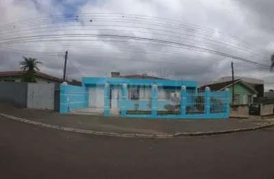 Casa Residencial com 3 quartos  à venda, 132.00 m2 por R$800000.00  - Uvaranas - Ponta Grossa/PR