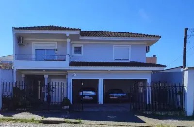 Sobrado com 3 quartos  à venda, 286.00 m2 por R$1650000.00  - Jardim Carvalho - Ponta Grossa/PR