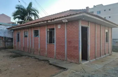 Casa Residencial com 3 quartos  à venda, 448.00 m2 por R$1000000.00  - Jardim Carvalho - Ponta Grossa/PR