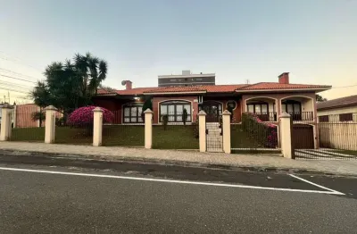 Casa Residencial com 4 quartos  à venda, 550.00 m2 por R$2000000.00  - Jardim Carvalho - Ponta Grossa/PR