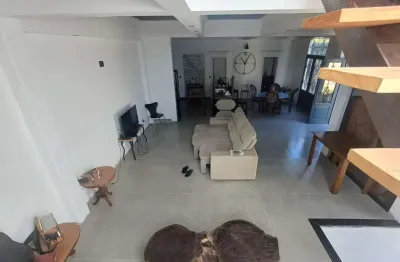 Casa comercial com 3 quartos  para alugar, 180.00 m2 por r$5000.00  - centro - ponta grossa/pr