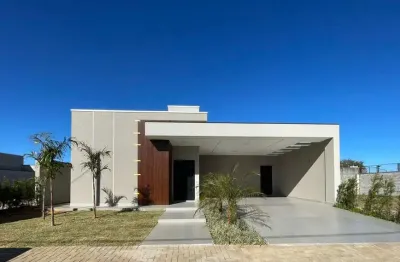 Casa residencial à venda no condomínio green village em uvaranas