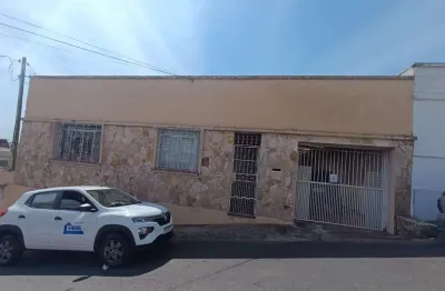 Casa com 4 quartos à venda na Rua Tenente Pinto Duarte, 220, Centro, Ponta Grossa