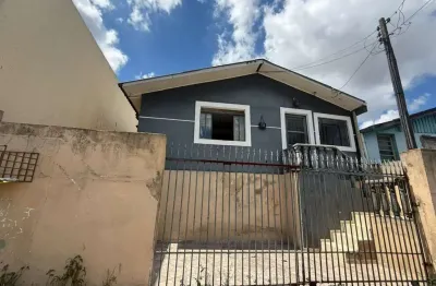 Casa com 3 quartos para alugar na Rua Granada, 18, Neves, Ponta Grossa