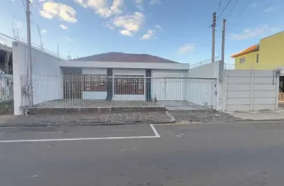 Casa residencial com 3 quartos  para alugar, 240.00 m2 por r$2600.00  - centro - ponta grossa/pr