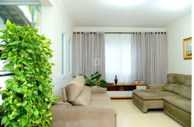 Casa com mezanino à venda no condomínio evidence residencial em araçoiaba da serra