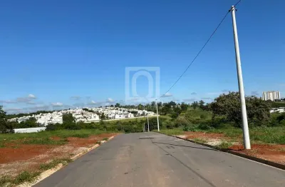 Terreno à venda no Parque Campolim, Sorocaba 