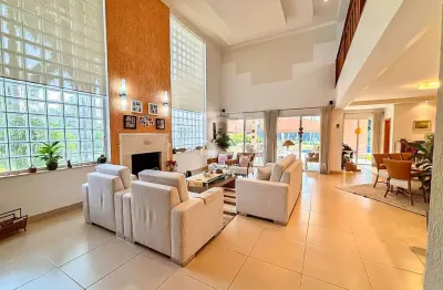 Casa de alto padrão à venda no condomínio lago azul residencial | vista para o campo de golfe